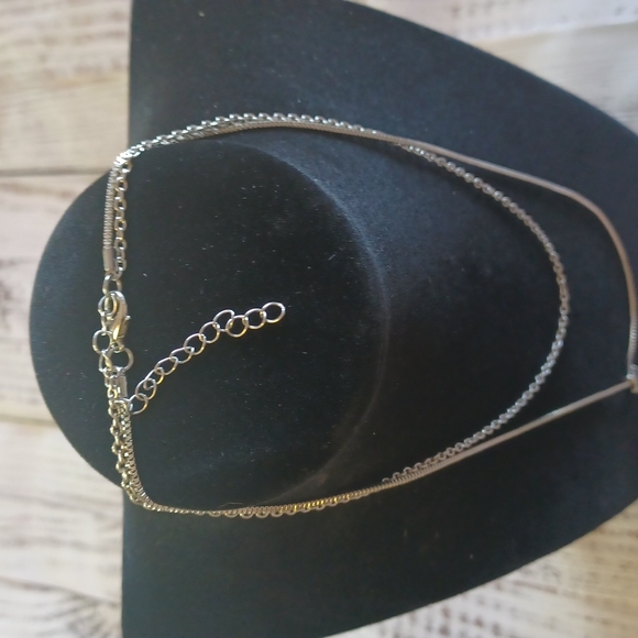 Double layered necklace. silvertone and druzzy style - Picture 4 of 4